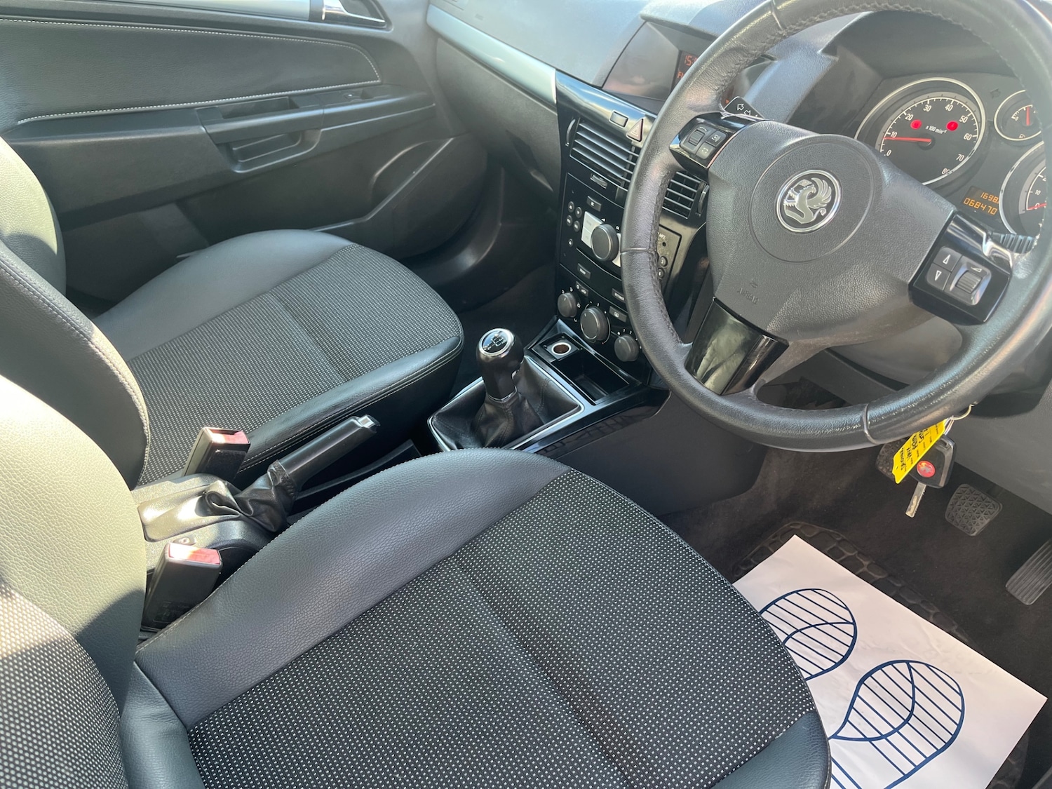 Used Vauxhall Astra 2010 for sale - 78095518: Photo 5