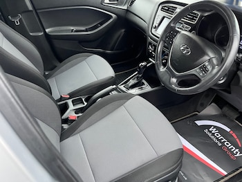 Used Hyundai i20 2018 for sale - 77154314: Photo