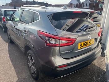 Used Nissan Qashqai 2018 for sale - 79267184: Photo