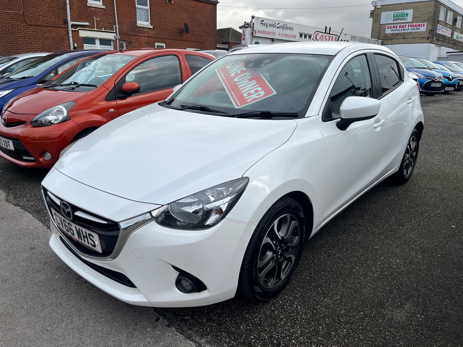 Used Mazda Mazda2 2016 for sale - 77225929: Photo 5