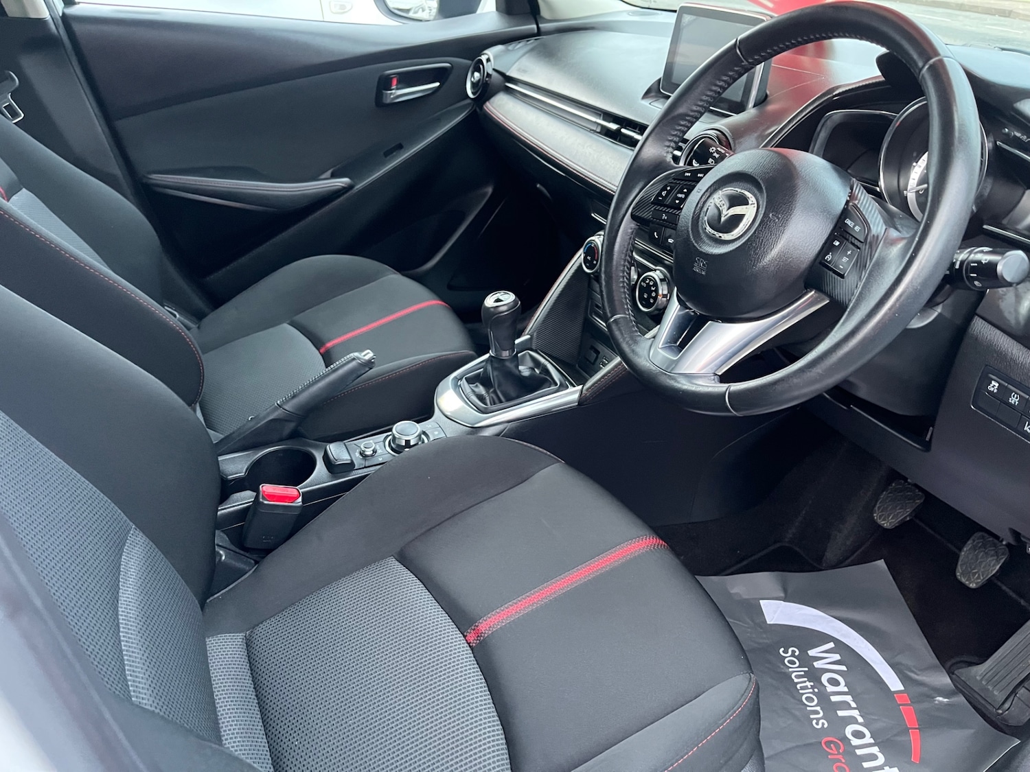 Used Mazda Mazda2 2016 for sale - 77225929: Photo 8