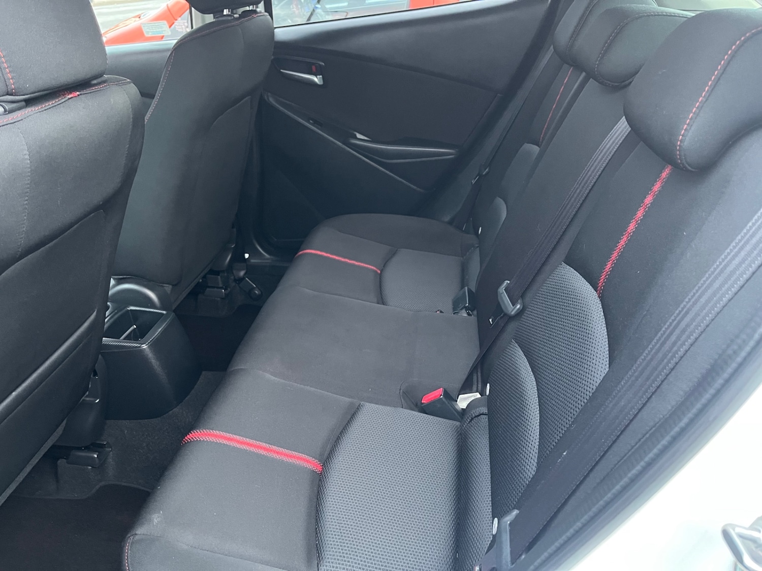 Used Mazda Mazda2 2016 for sale - 77225929: Photo 9