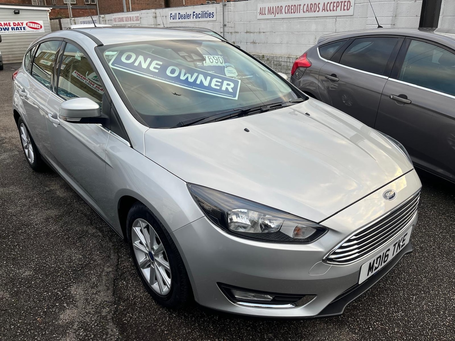 Used Ford Focus 2016 for sale - 76618900: Photo 2