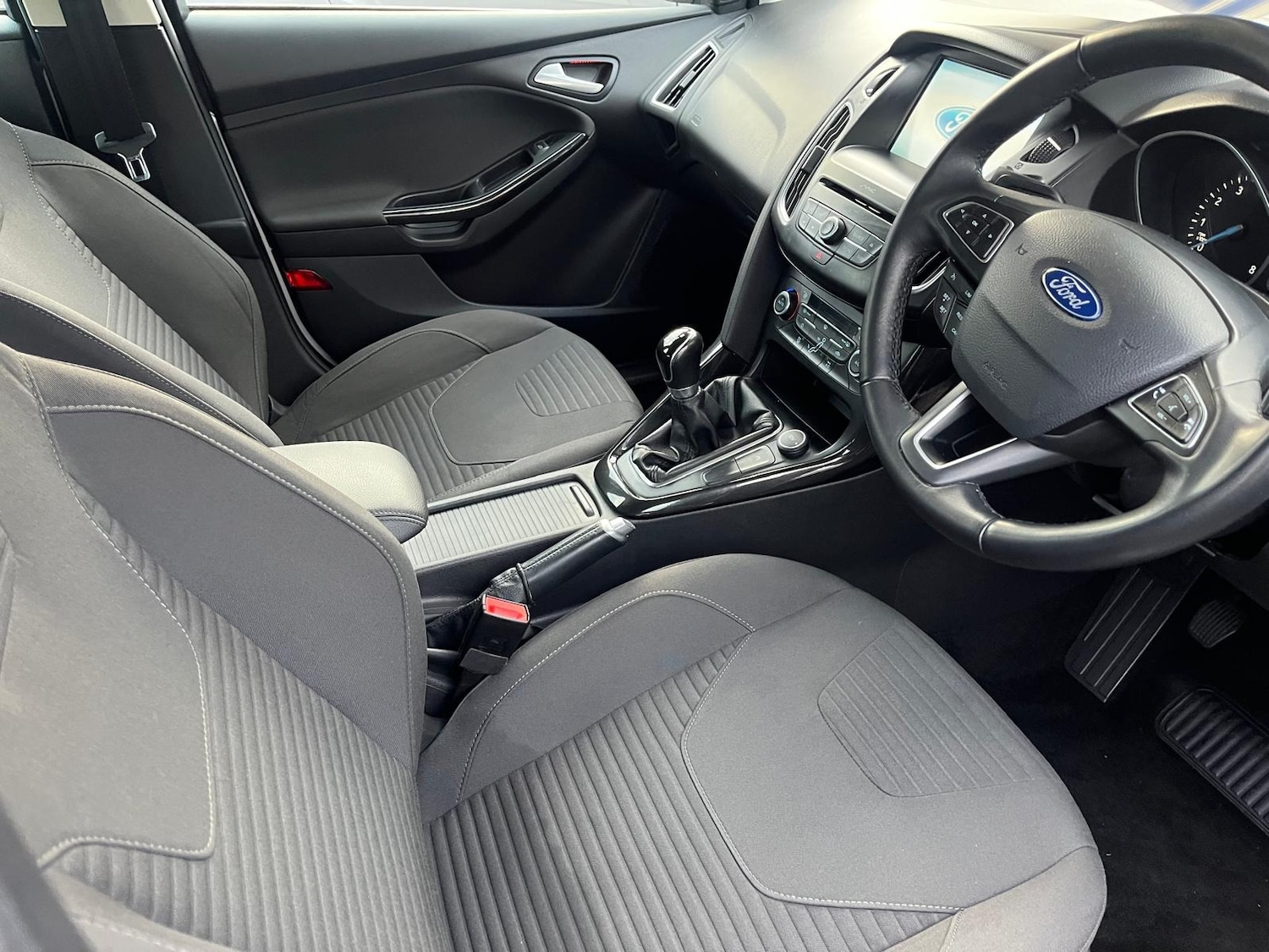 Used Ford Focus 2016 for sale - 76618900: Photo 6