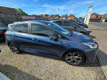 Used Ford Fiesta 2019 for sale - 79025205: Photo