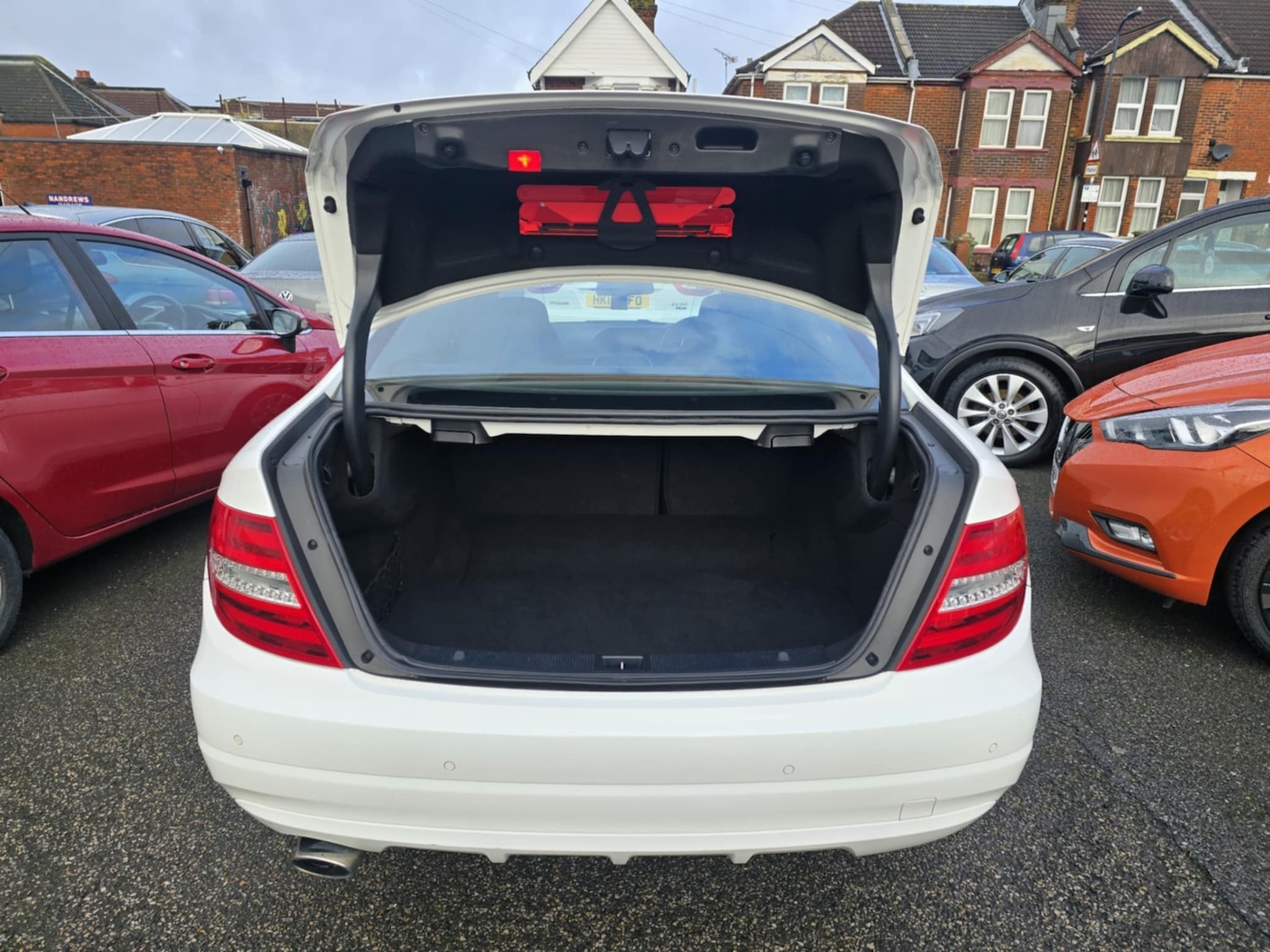 Used Mercedes-Benz C Class 2015 for sale - 77461996: Photo 10