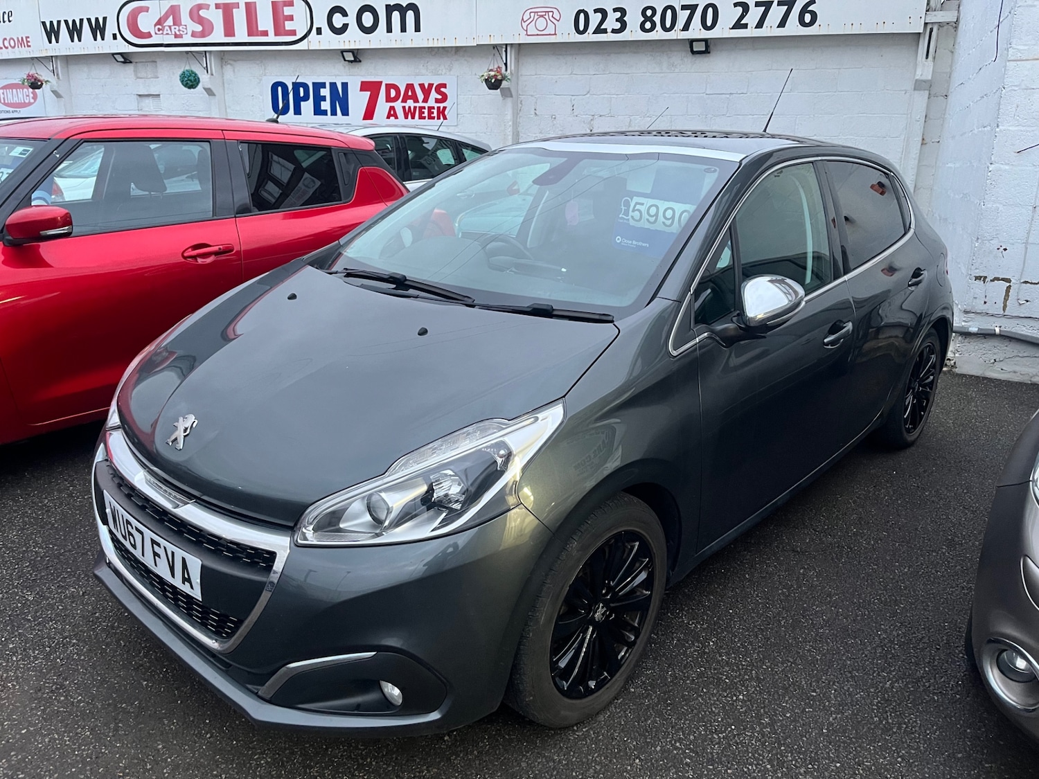 Used Peugeot 208 2017 for sale - 76655680: Photo 3
