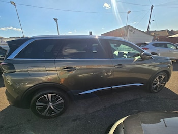 Used Peugeot 5008 2018 for sale - 79312047: Photo