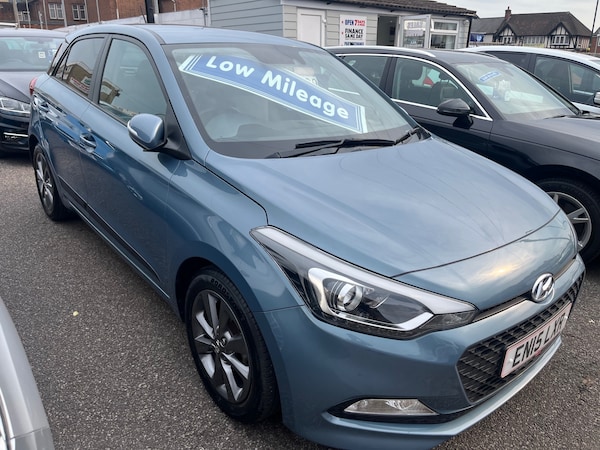 Used Hyundai i20 2015 for sale - 75539136: Photo 1