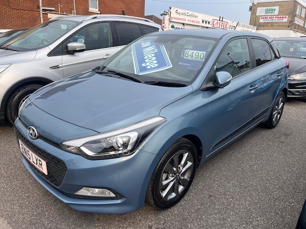 Used Hyundai i20 2015 for sale - 75539136: Photo 2