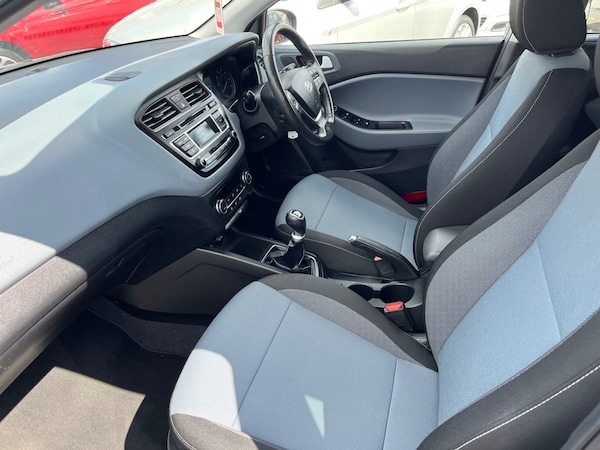 Used Hyundai i20 2015 for sale - 75539136: Photo 8