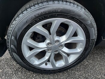 Used Land Rover Discovery Sport 2016 for sale - 76548091: Photo