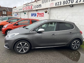Used Peugeot 208 2018 for sale - 77154533: Photo