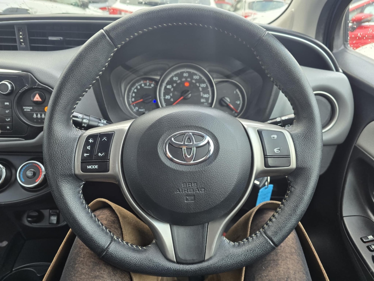 Used Toyota Yaris 2014 for sale - 77226092: Photo 16