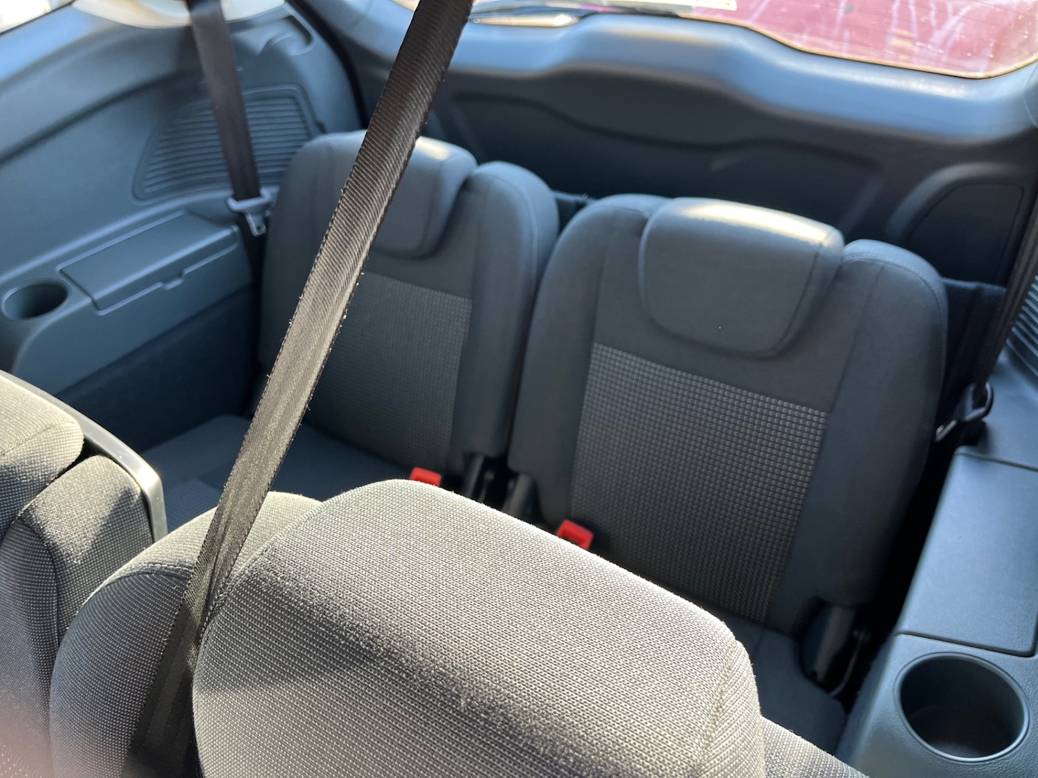 Used Ford Grand C-Max 2015 for sale - 76232205: Photo 7