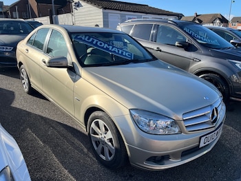 Used Mercedes-Benz C Class 2010 for sale - 77985100: Photo