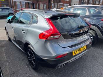 Used Volvo V40 2016 for sale - 73955084: Photo