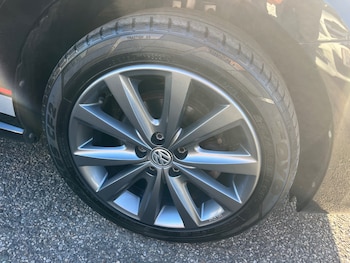 Used Volkswagen Polo 2017 for sale - 77985095: Photo