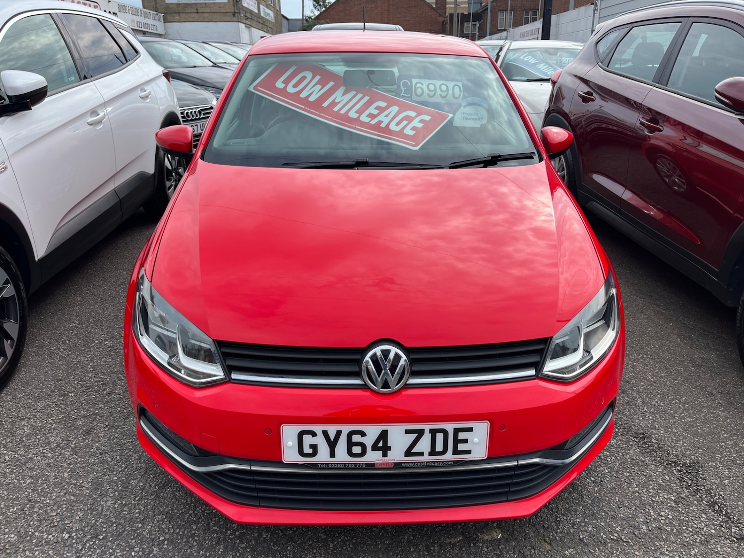 Used Volkswagen Polo 2015 for sale - 76128836: Photo 2