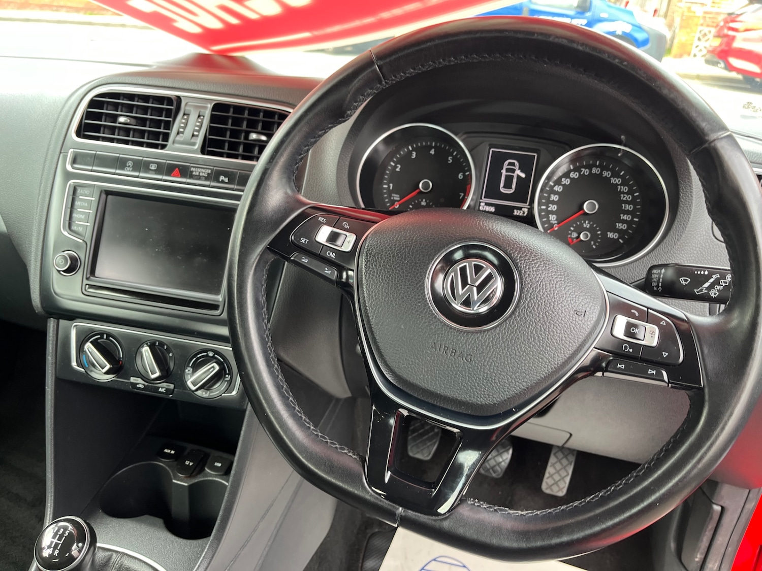 Used Volkswagen Polo 2015 for sale - 76128836: Photo 6