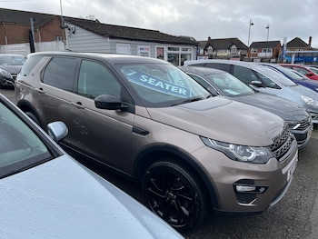 Used Land Rover Discovery Sport 2017 for sale - 77453023: Photo