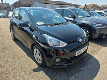 Used Hyundai i10 2015 for sale - 79102989: Photo