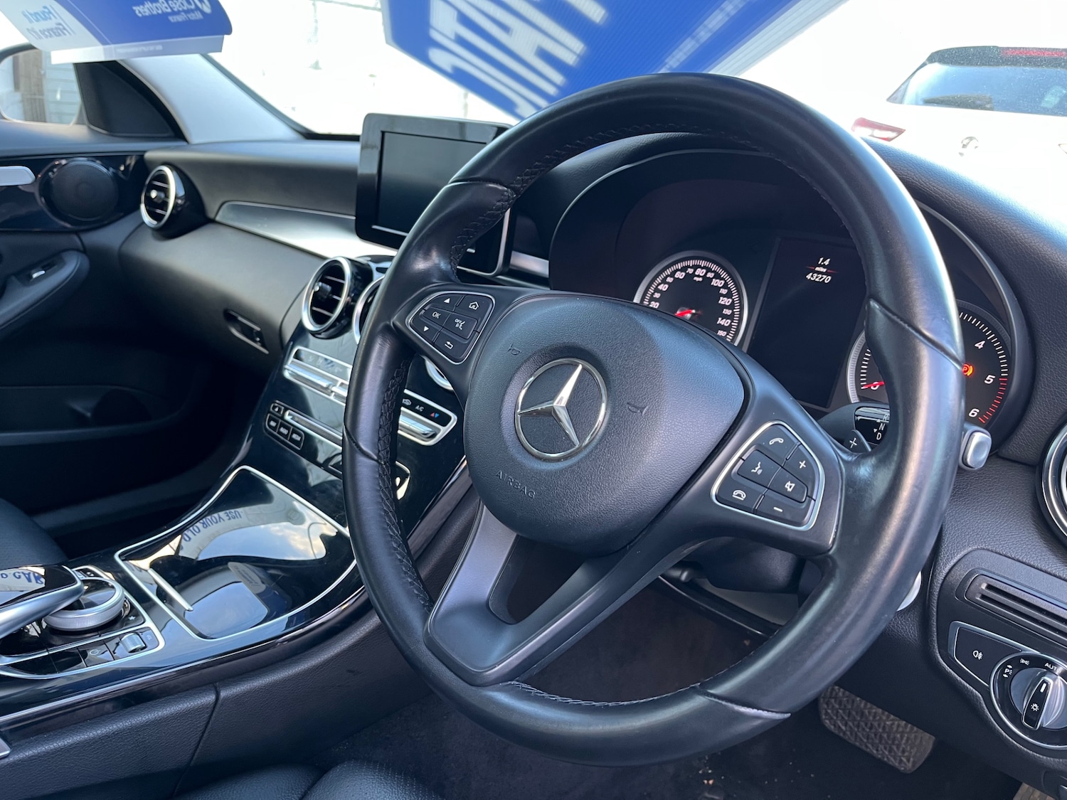 Used Mercedes-Benz C Class 2016 for sale - 77005550: Photo 10