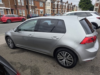 Used Volkswagen Golf 2015 for sale - 76231933: Photo