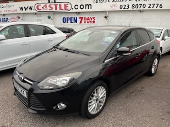 2013 (13) - 1.6 Zetec 5dr