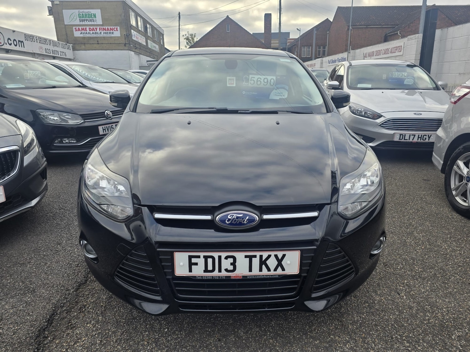 Used Ford Focus 2013 for sale - 76232139: Photo 2