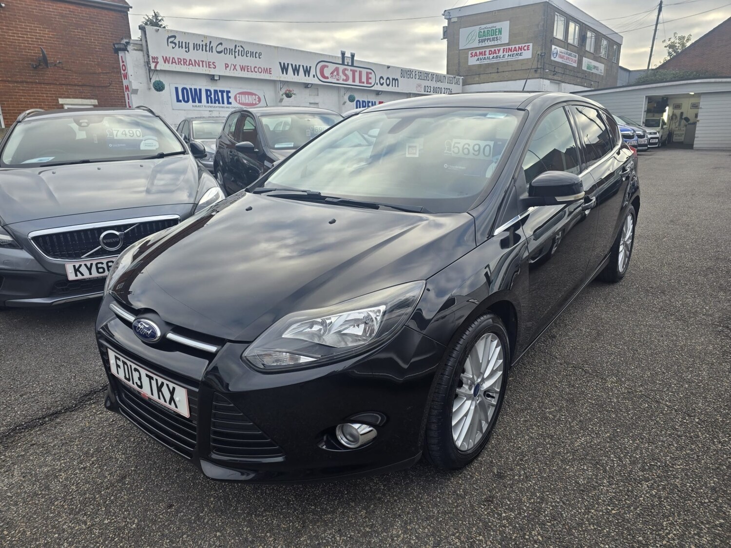 Used Ford Focus 2013 for sale - 76232139: Photo 3
