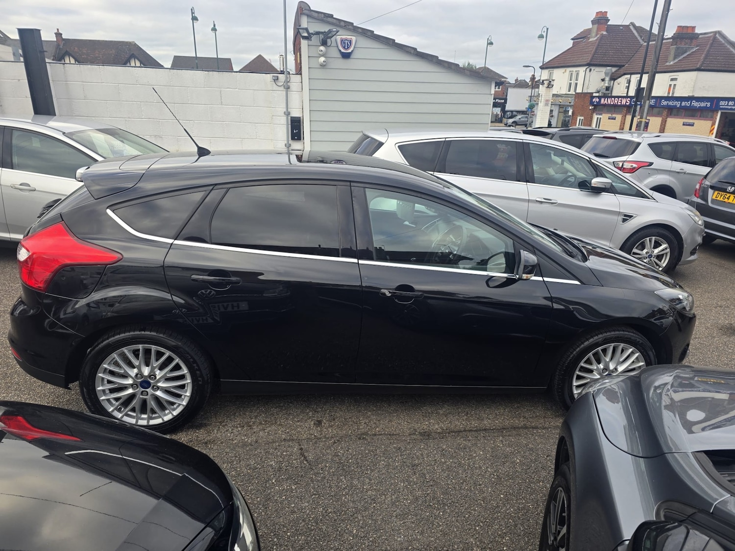 Used Ford Focus 2013 for sale - 76232139: Photo 5