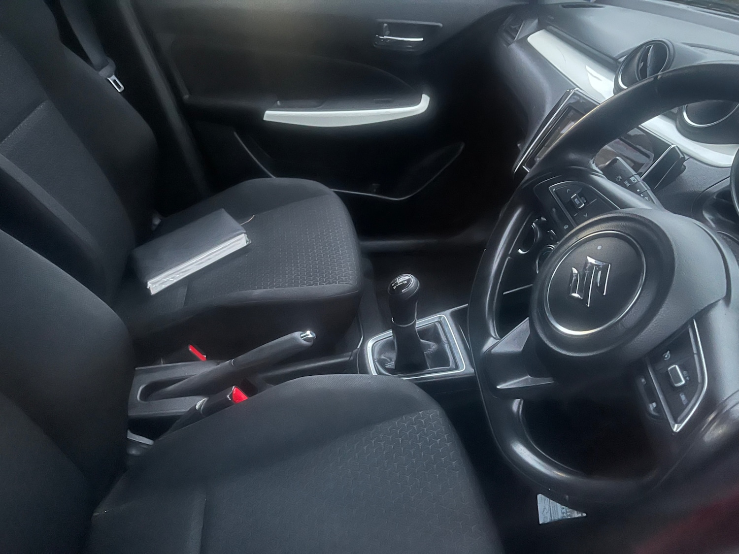 Used Suzuki Swift 2018 for sale - 76655645: Photo 4