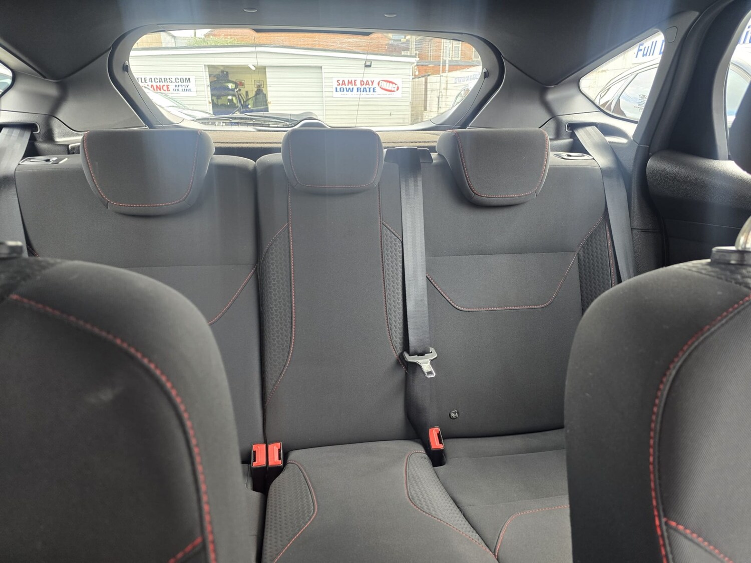 Used Ford Focus 2018 for sale - 76232196: Photo 18