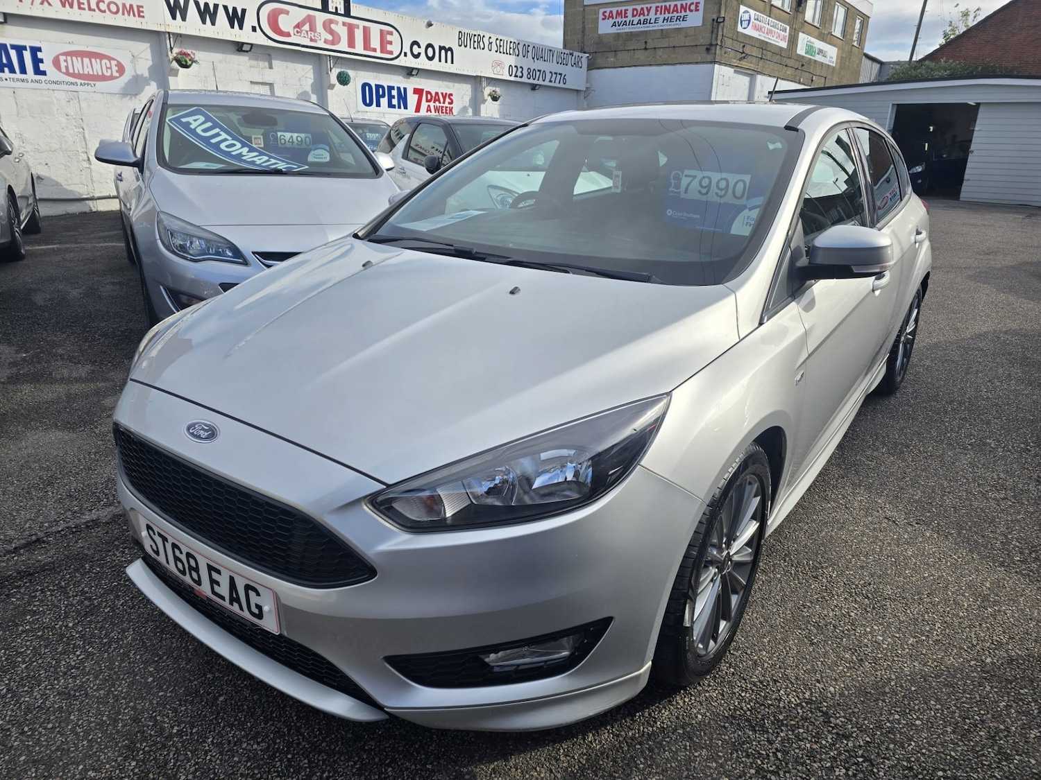 Used Ford Focus 2018 for sale - 76232196: Photo 2