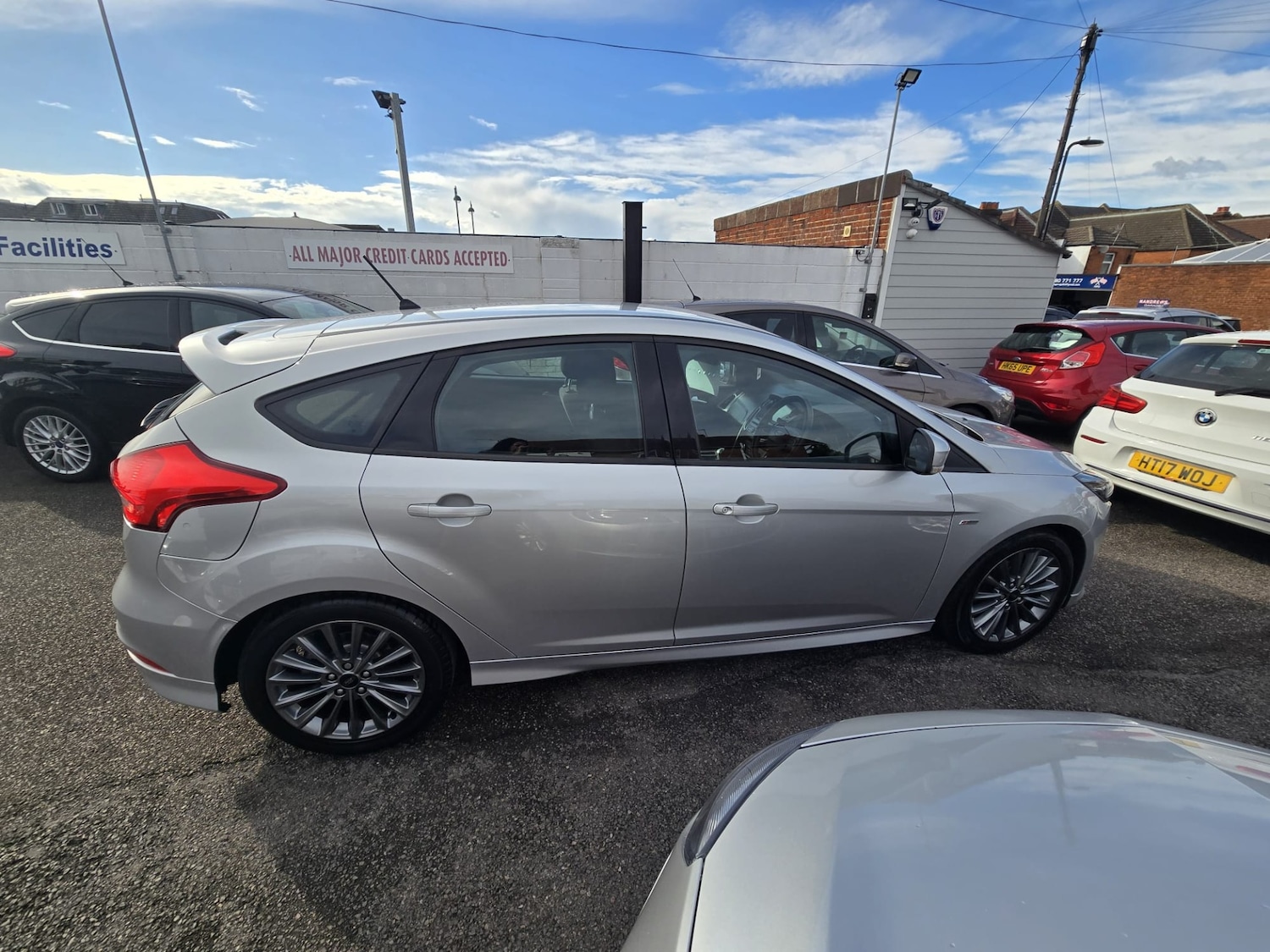 Used Ford Focus 2018 for sale - 76232196: Photo 8