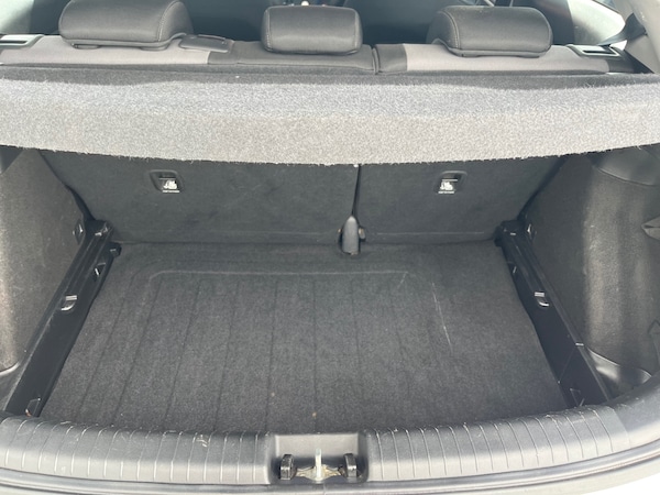 Used Hyundai i20 2015 for sale - 75289443: Photo 8