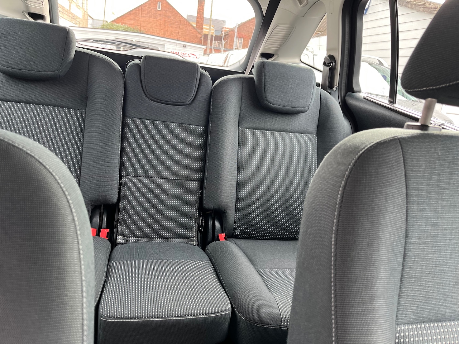 Used Ford Grand C-Max 2011 for sale - 76355725: Photo 14