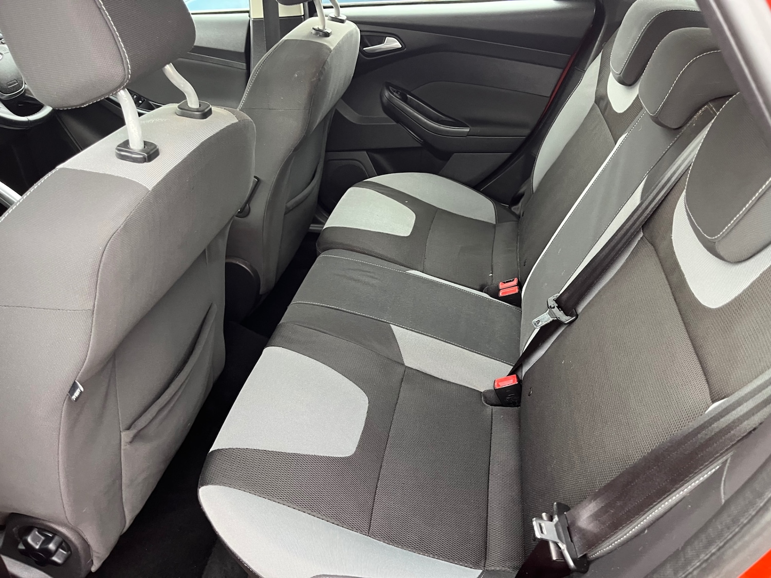 Used Ford Focus 2011 for sale - 76008792: Photo 6