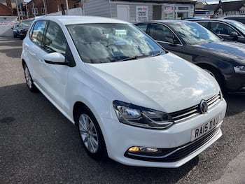 Used Volkswagen Polo 2015 for sale - 79656543: Photo