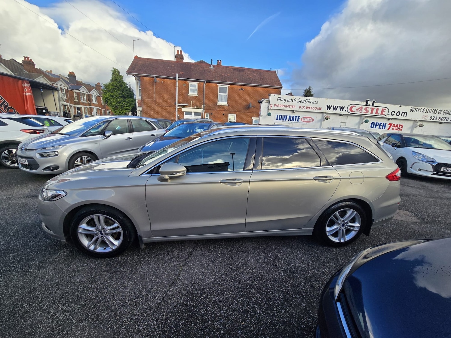 Used Ford Mondeo 2015 for sale - 76305689: Photo 4