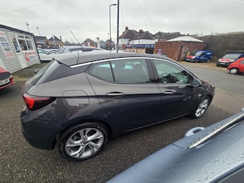 Used Vauxhall Astra 2016 for sale - 77548049: Photo