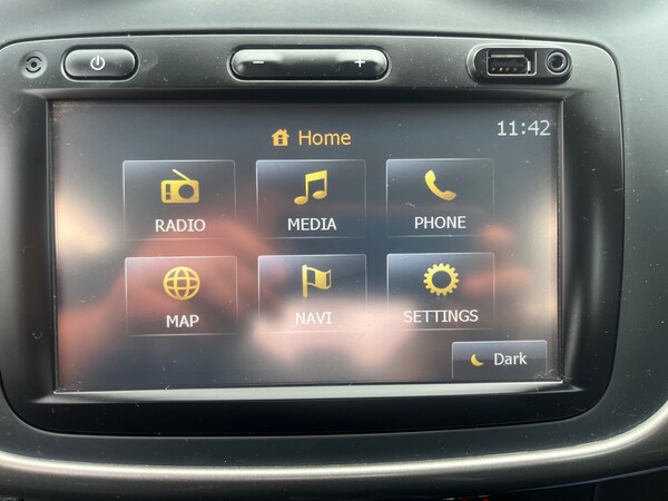 Used Dacia Sandero Stepway 2015 for sale - 74729917: Photo 11