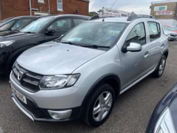 Used Dacia Sandero Stepway 2015 for sale - 74729917: Photo