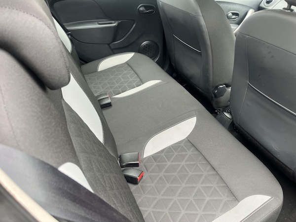 Used Dacia Sandero Stepway 2015 for sale - 74729917: Photo 9