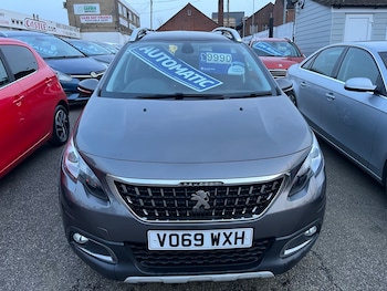 Used Peugeot 2008 2019 for sale - 77682082: Photo