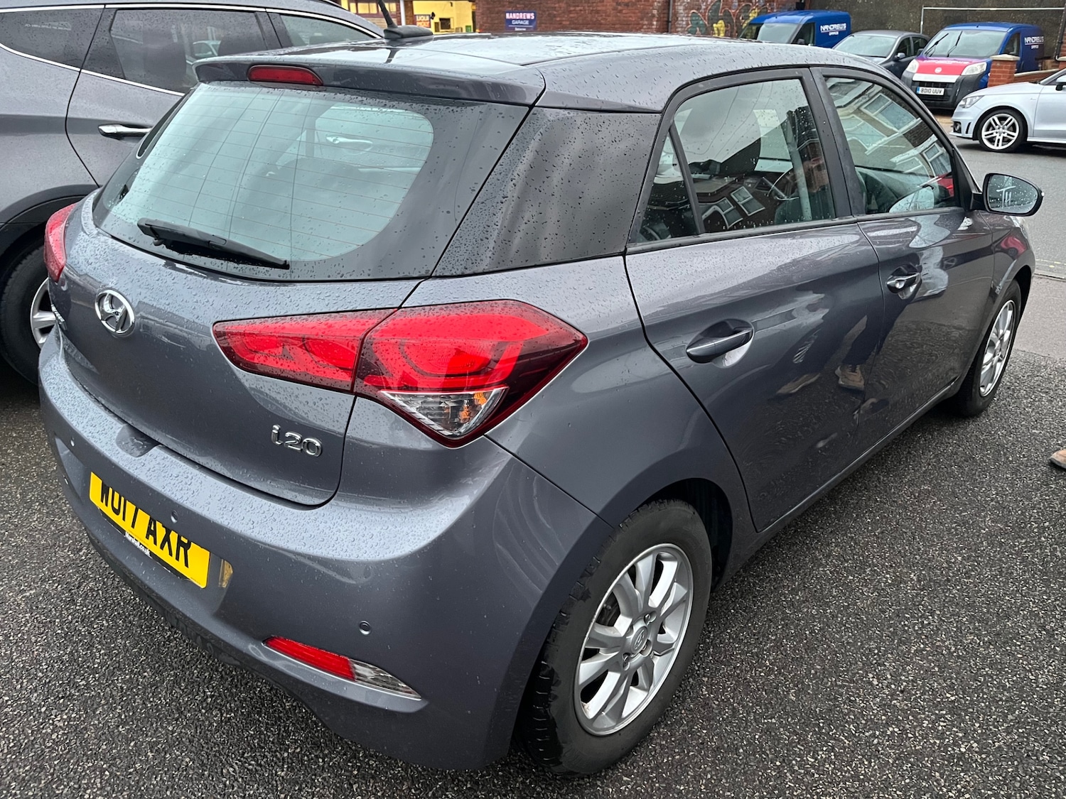 Used Hyundai i20 2017 for sale - 77225925: Photo 8