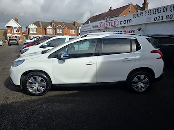 Used Peugeot 2008 2015 for sale - 78183188: Photo
