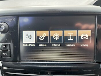 Used Peugeot 2008 2016 for sale - 77140963: Photo