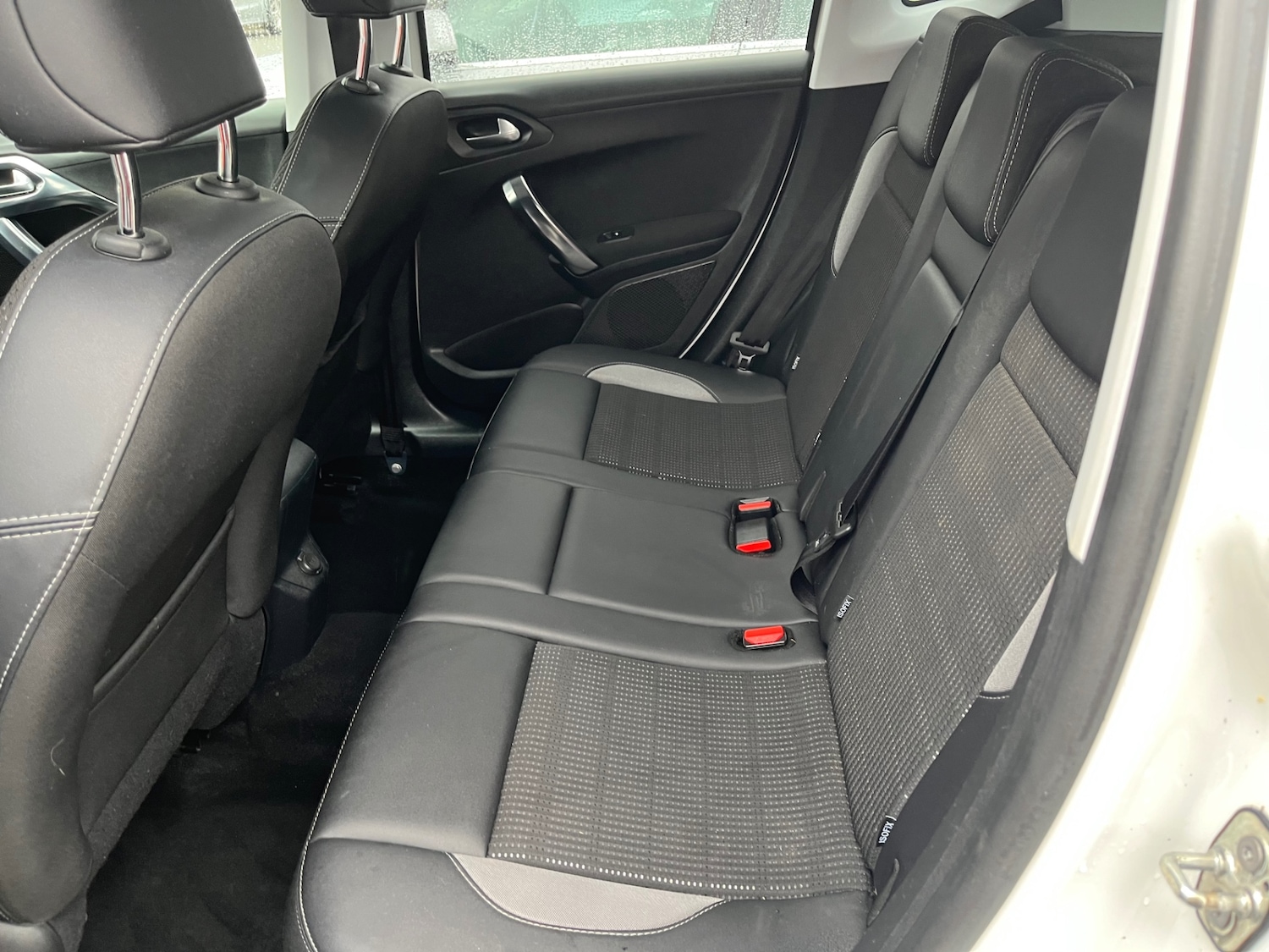 Used Peugeot 2008 2016 for sale - 77140963: Photo 8